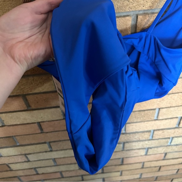 NWT BECCA Women's Color Code V-Wire One-Piece Swimsuit Ultra Marine Blue Large - Picture 7 of 7